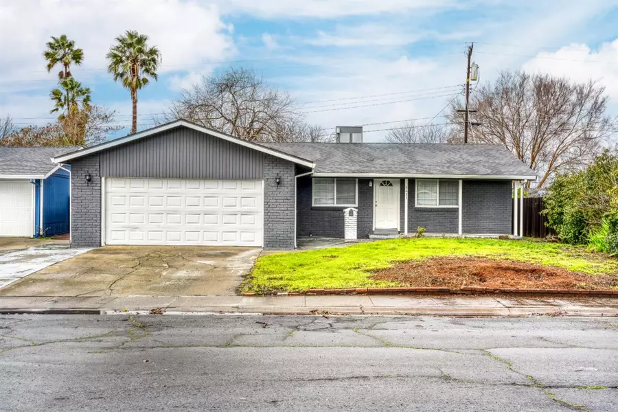 2631 Kim AVE, Sacramento, CA 95832