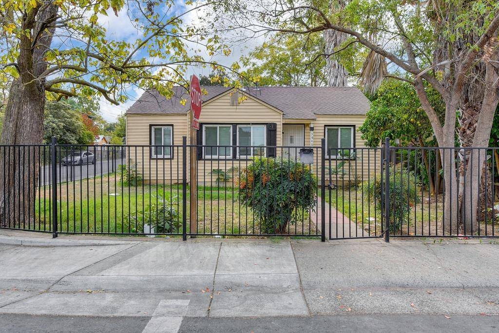 3946 23rd Ave/4806 Mendocino, Sacramento, CA 95820