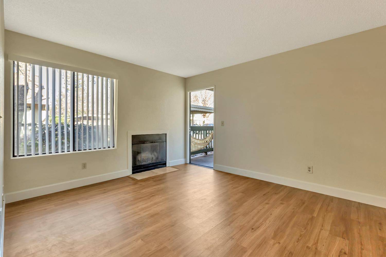 North Highlands, CA 95660,3939 Madison AVE #149