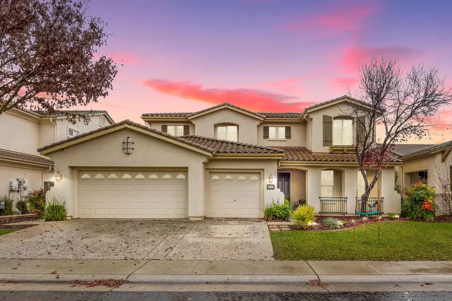 11820 Autumn Sunset WAY, Rancho Cordova, CA 95742