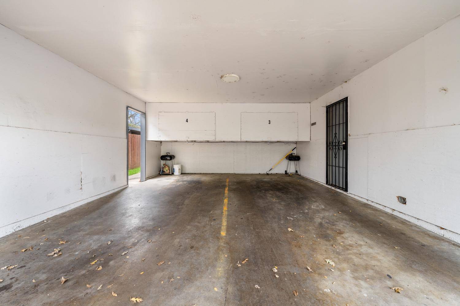 Sacramento, CA 95841,5742 Blachly WAY