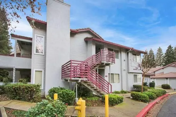 7330 Stratford PL #702, Sacramento, CA 95842
