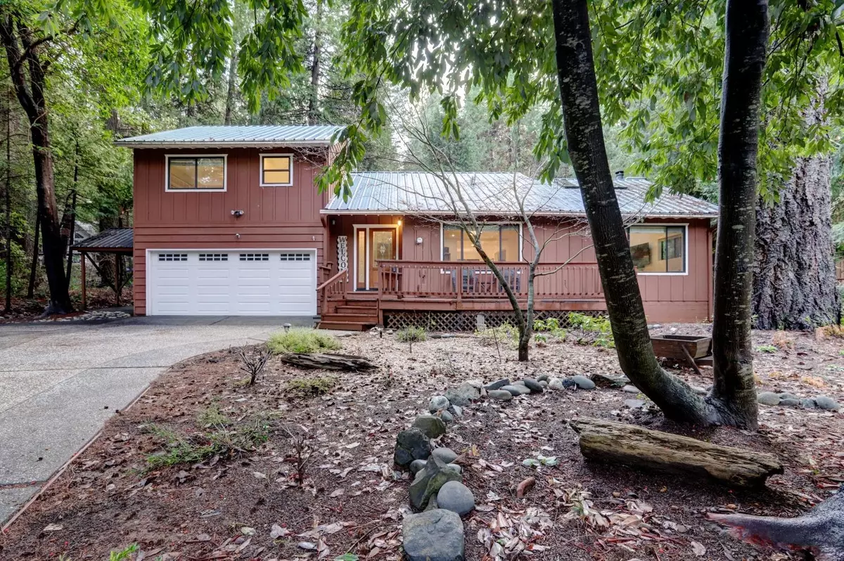 Nevada City, CA 95959,15513 Cascade LOOP