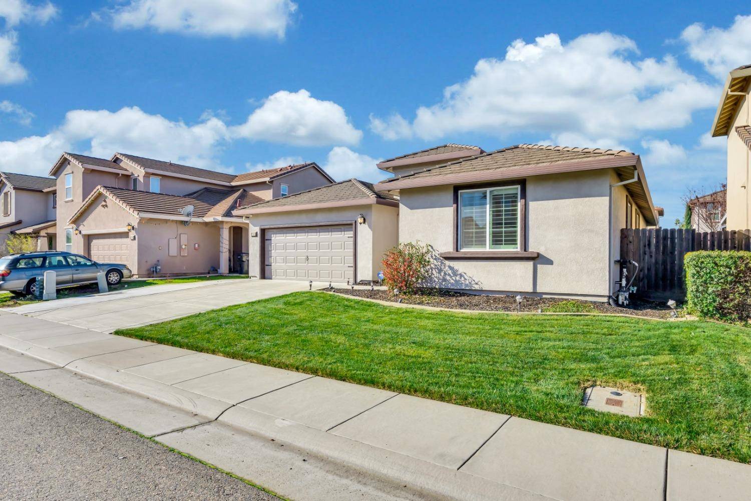 Sacramento, CA 95829,7486 Bedford Park WAY