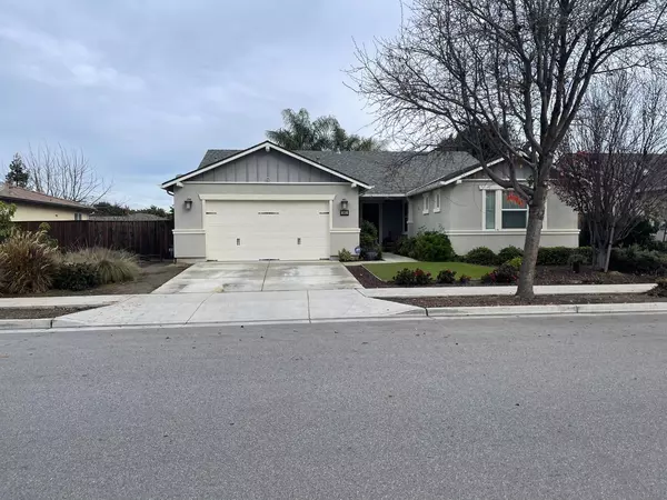 202 Sundance DR, Hollister, CA 95023