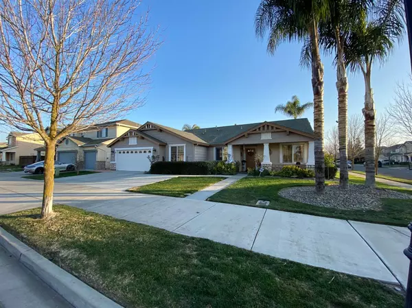 1752 E Springer DR, Turlock, CA 95382