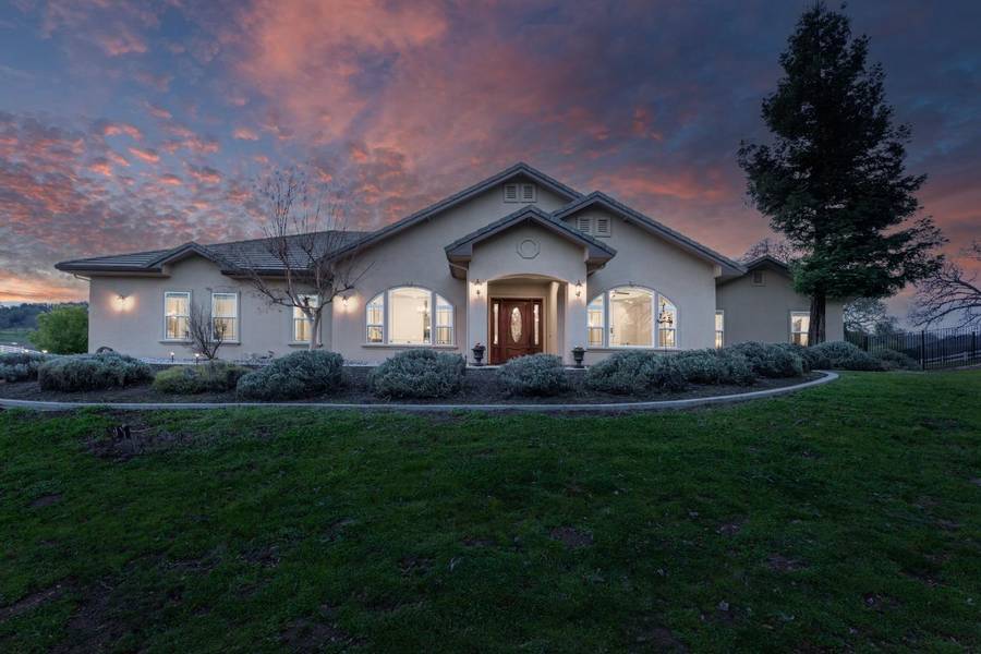 5664 Amber Fields DR, Shingle Springs, CA 95682