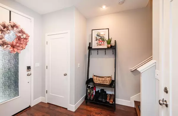 Sacramento, CA 95814,313 10th ST