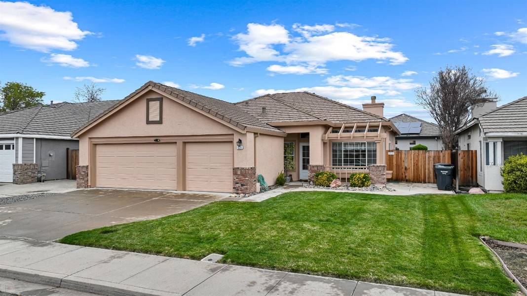 1821 Tennis LN, Tracy, CA 95376