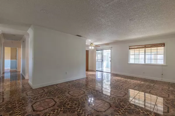 Stockton, CA 95210,8806 Lansdowne DR