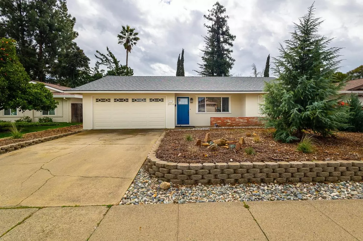 Sacramento, CA 95826,8974 La Riviera DR