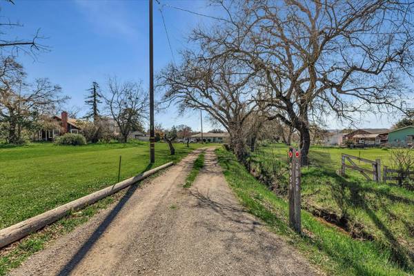 2050 E San Martin AVE,  San Martin,  CA 95046