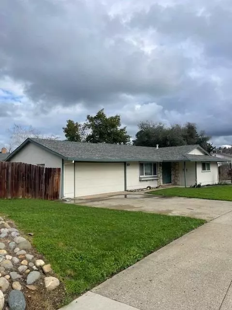 Orangevale, CA 95662,8321 Applewood CT