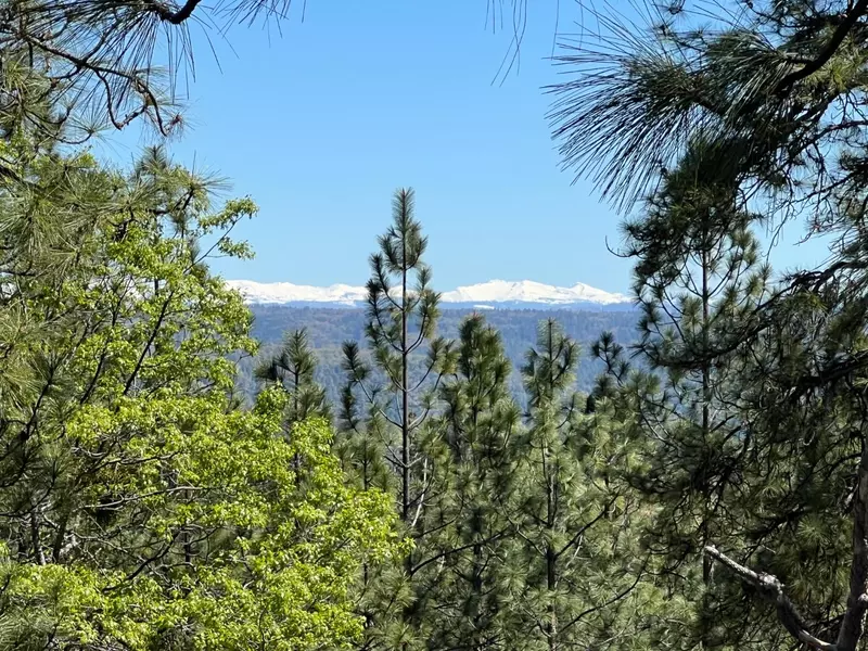4 High View LN, Weimar, CA 95736