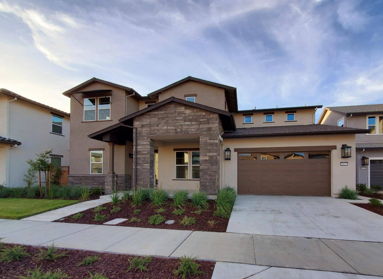 1923 Mulholland DR, Lathrop, CA 95330