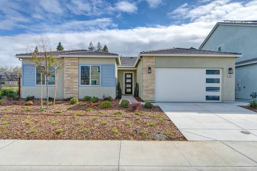 1801 Petite Syrah LN, Roseville, CA 95747