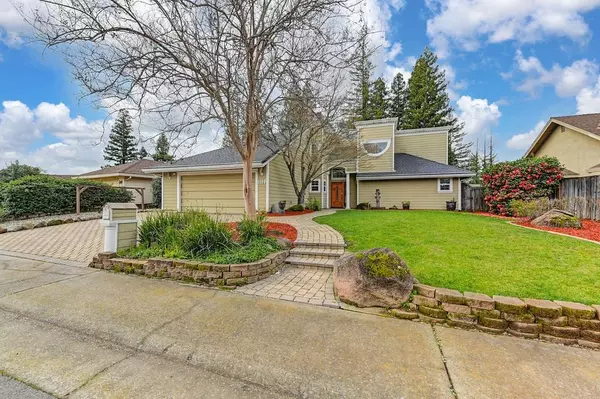 1114 River Bend CT, Folsom, CA 95630