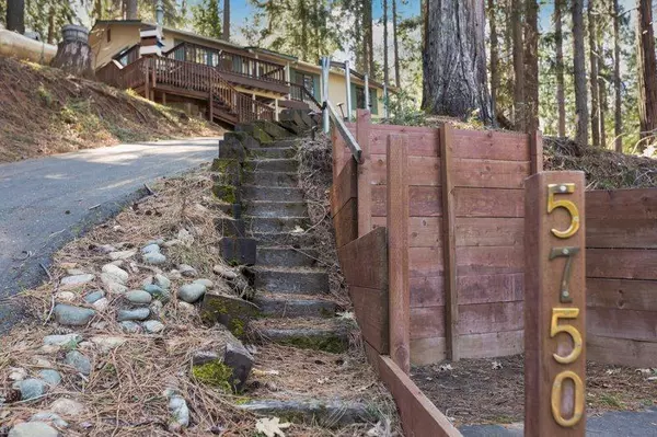 Pollock Pines, CA 95726,5750 Lupin LN