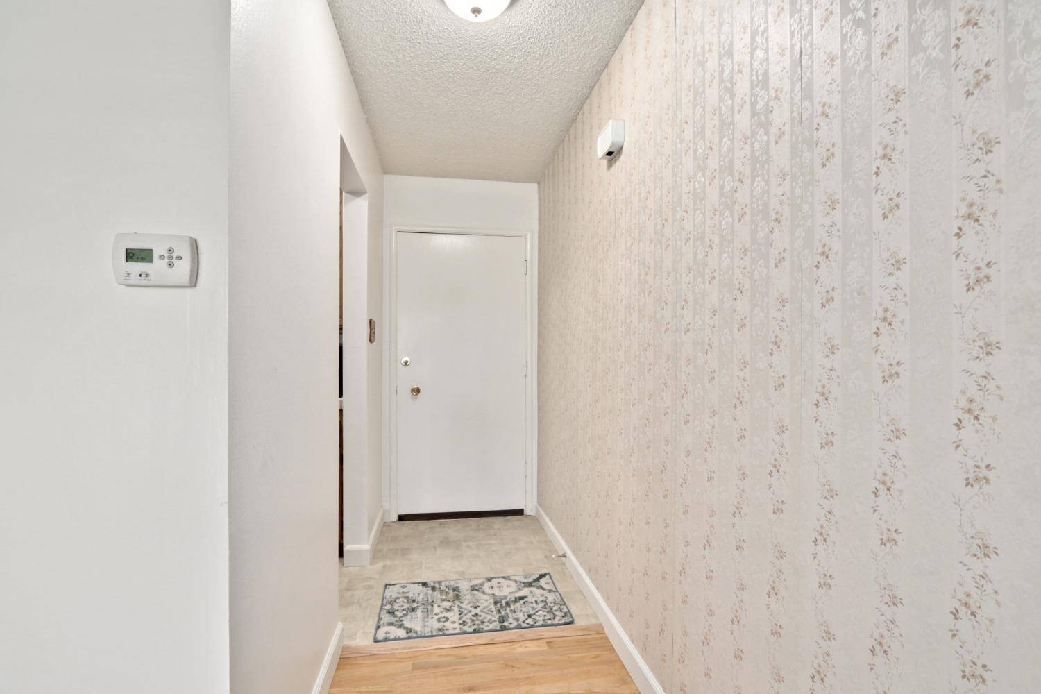 Sacramento, CA 95841,4527 Myrtle ave