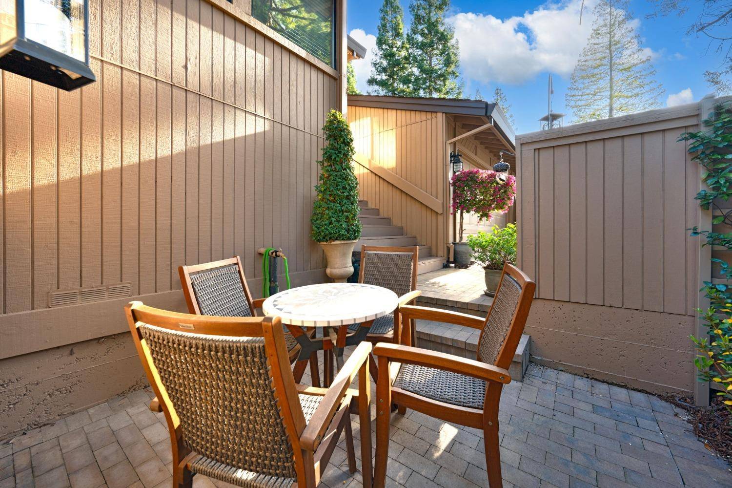 Fair Oaks, CA 95628,4134 Naturewood CT
