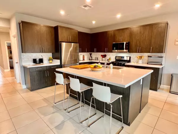 Lodi, CA 95242,1833 Larkspur LN