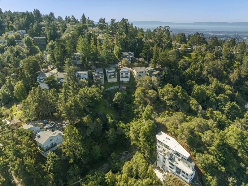 1 Westover DR, Oakland, CA 94603