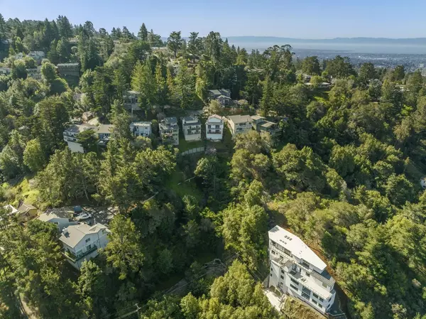 1 Westover DR, Oakland, CA 94603