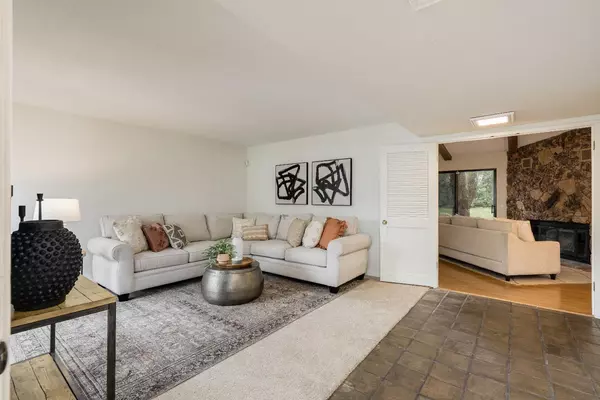 El Dorado Hills, CA 95762,3172 Stanford LN