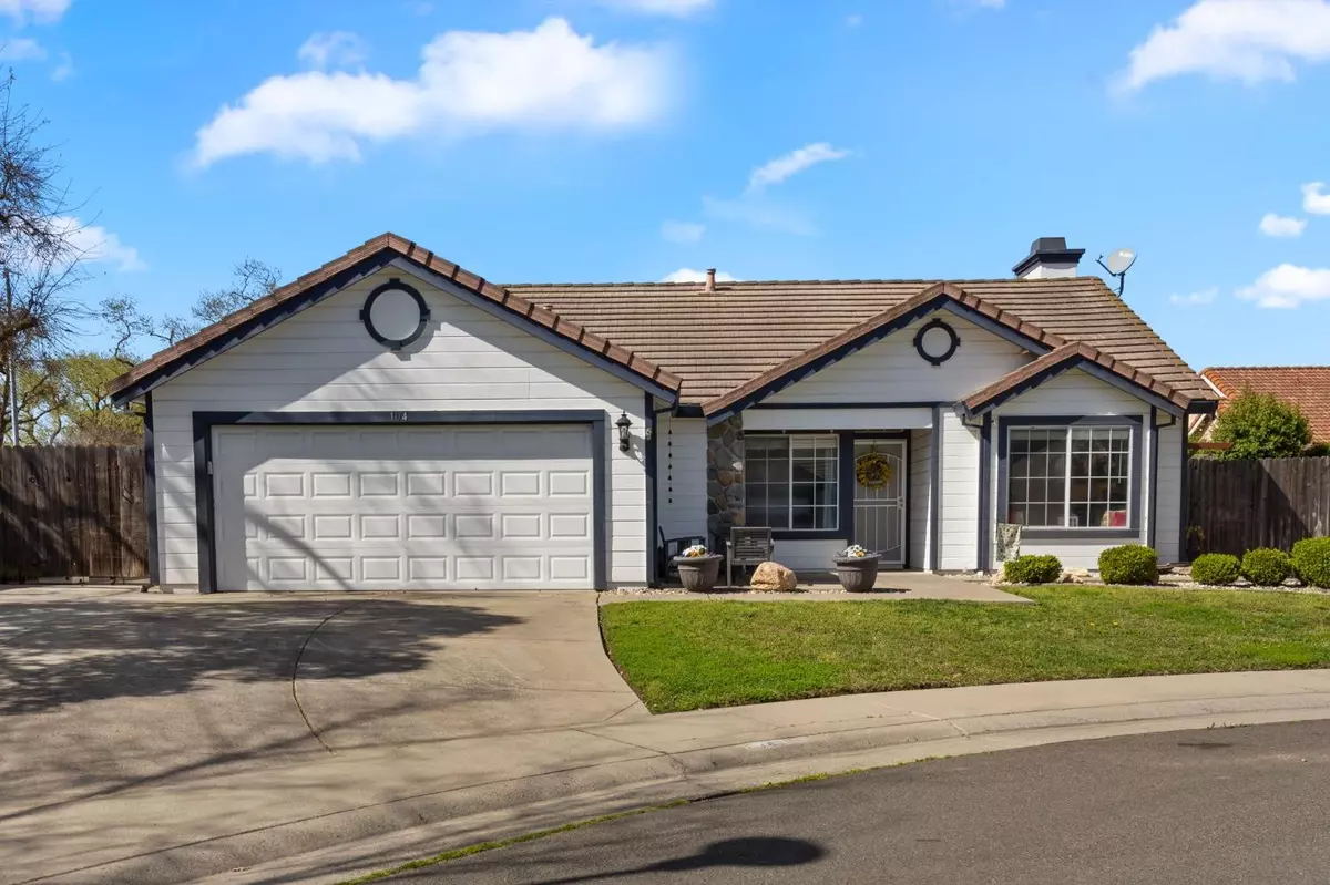 Galt, CA 95632,104 Silver Pine CT