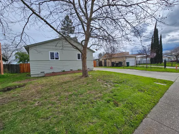 North Highlands, CA 95660,5544 Poplar BLVD