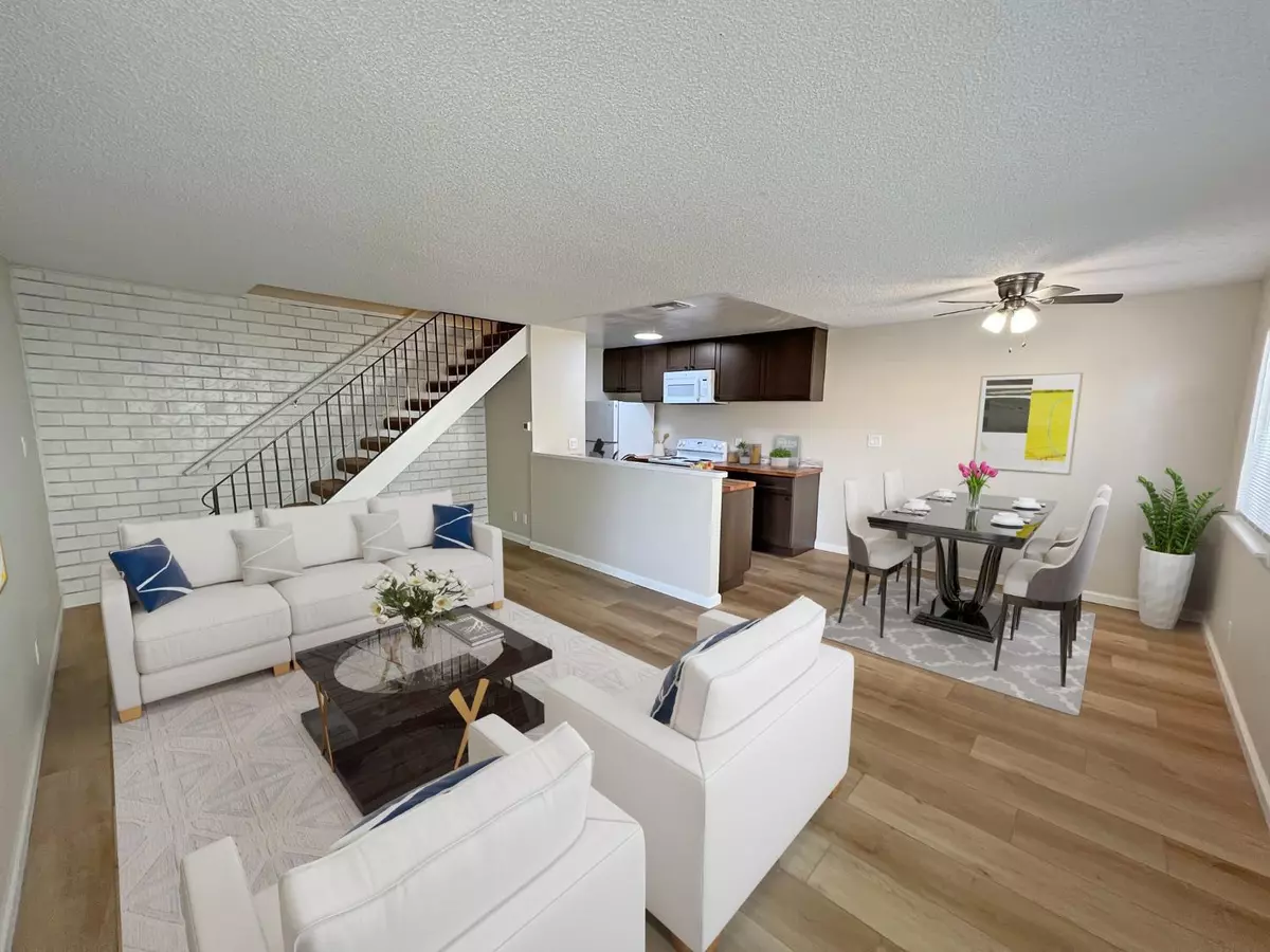 Sacramento, CA 95842,5601 Revelstok DR #3