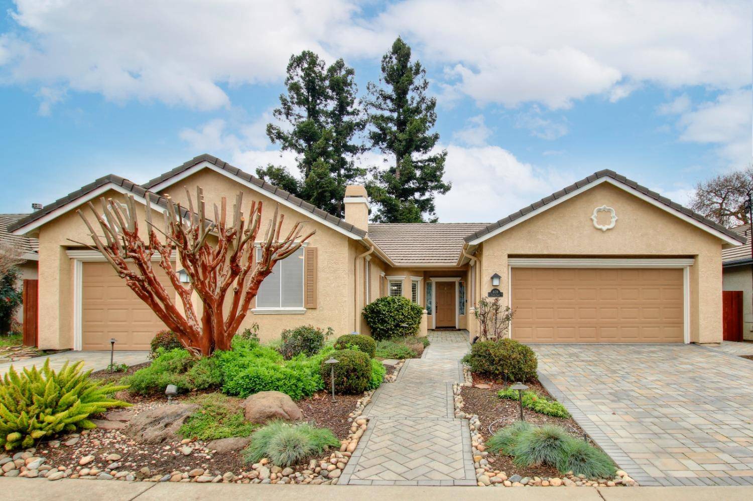878 Lariat LOOP, Galt, CA 95632