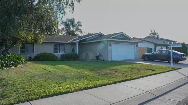 Stockton, CA 95209,3230 Estate DR