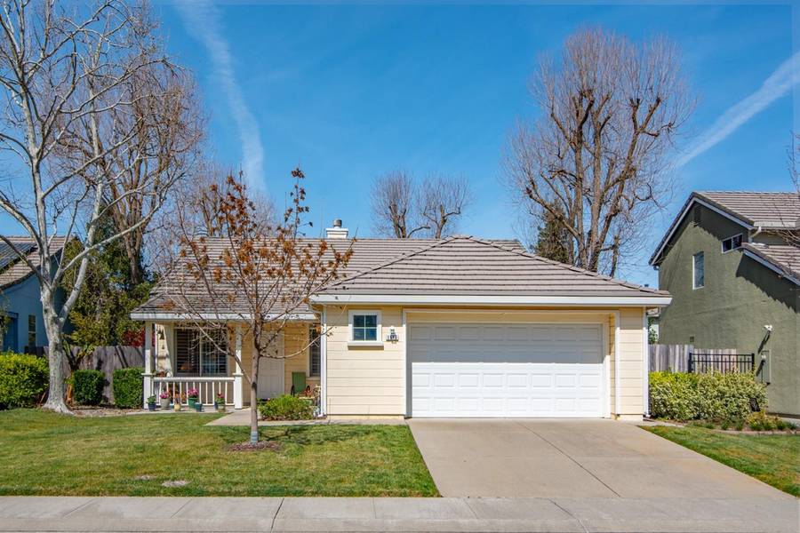 1643 Santoni LN, Woodland, CA 95776