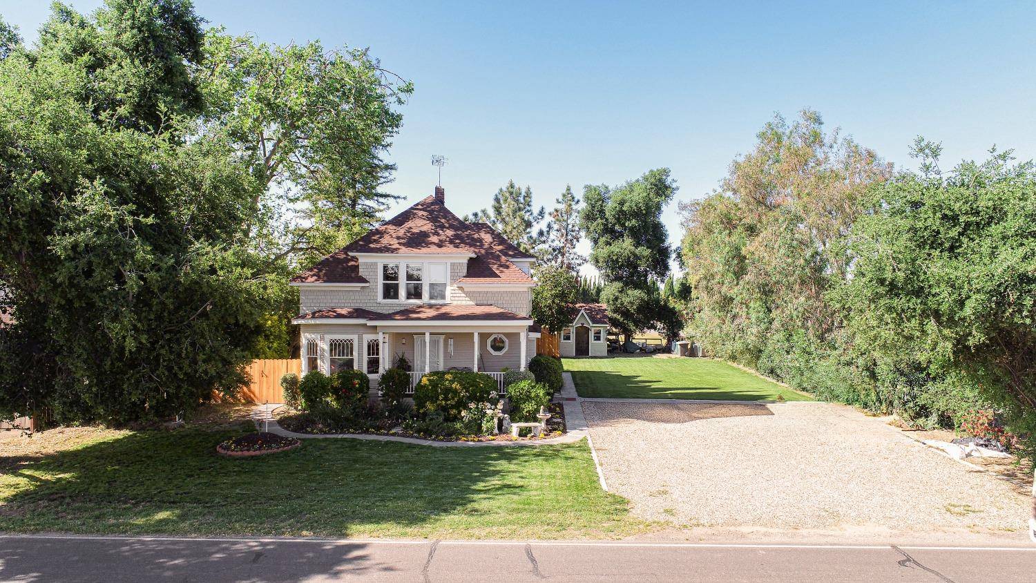 5909 E Armstrong RD, Lodi, CA 95240