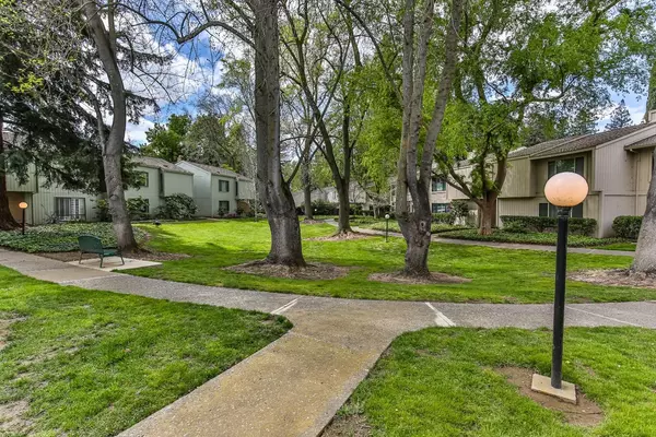 Sacramento, CA 95825,206 Elmhurst CIR