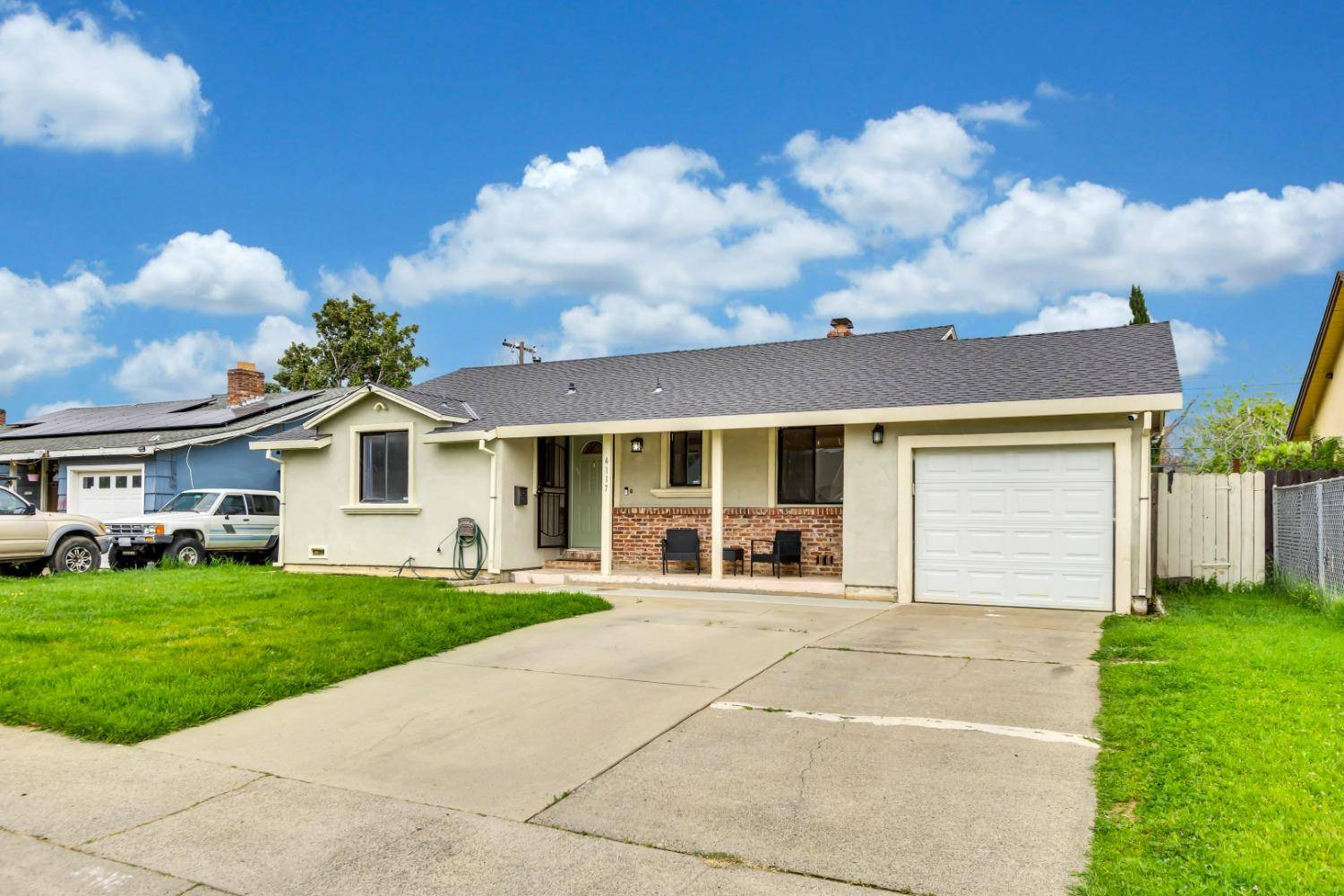 Sacramento, CA 95824,4117 39th AVE