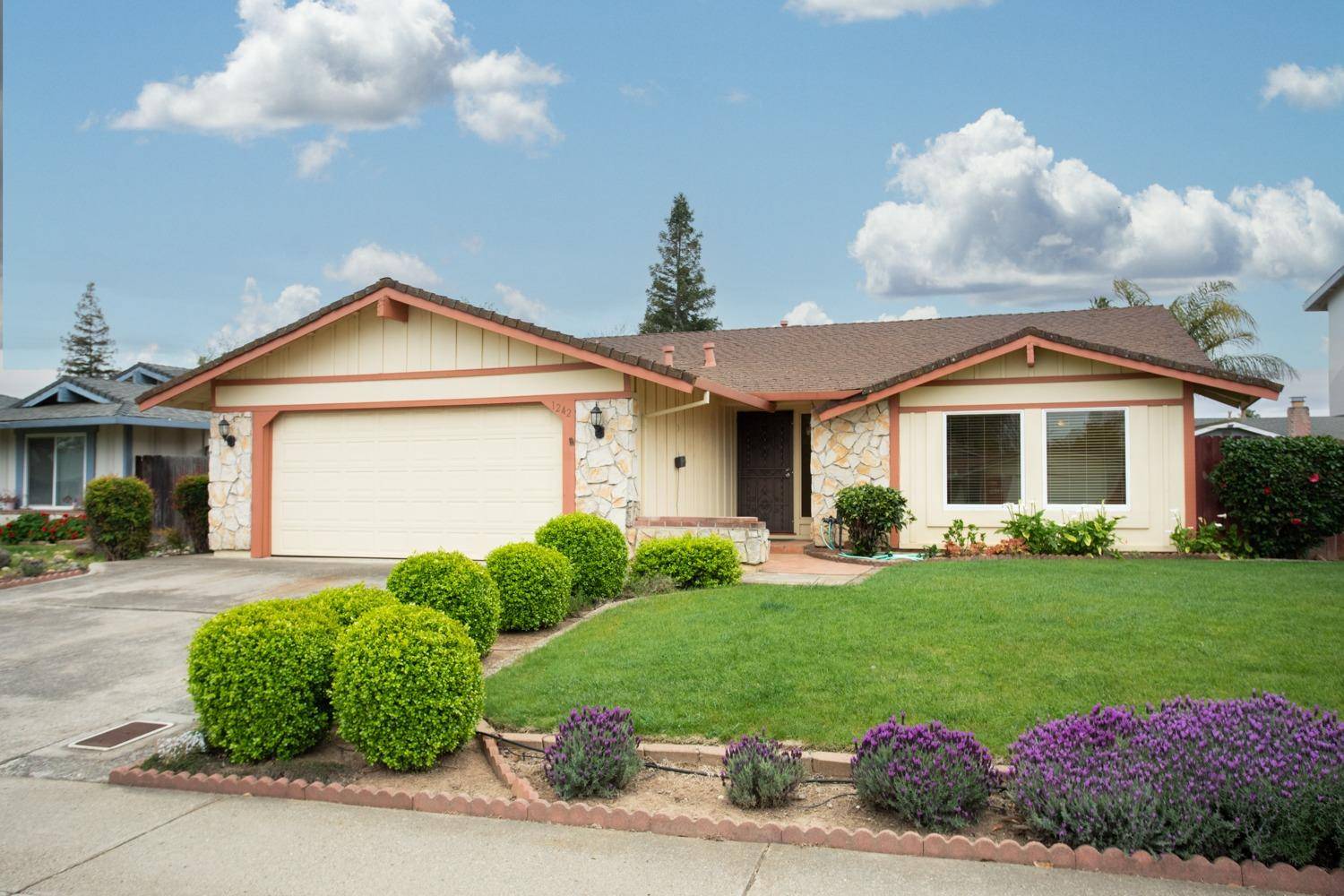 Marysville, CA 95901,1242 Gavin DR