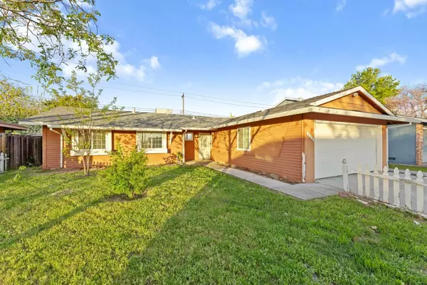 North Highlands, CA 95660,7258 Larchmont DR