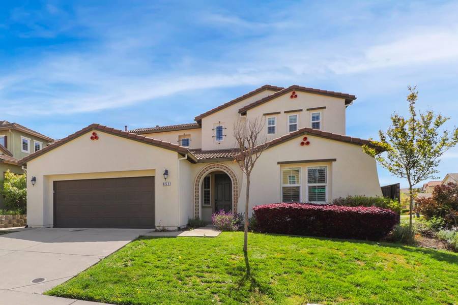 851 Spotted Pony LN, Rocklin, CA 95765