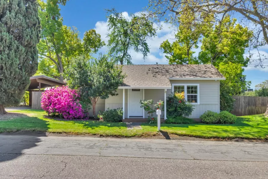 8970 Phoenix AVE, Fair Oaks, CA 95628