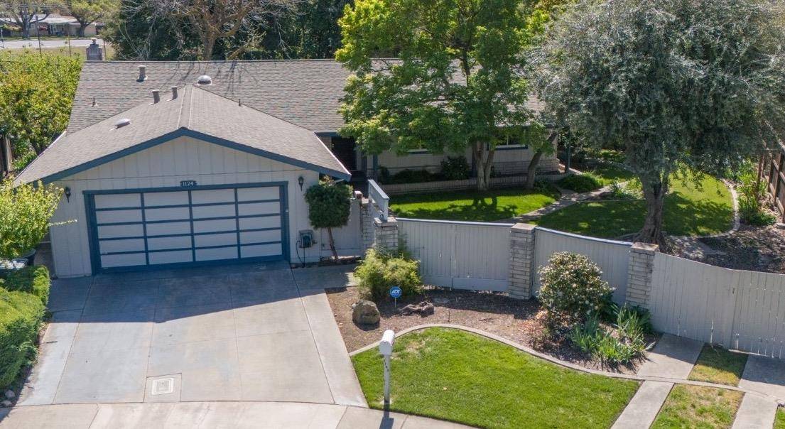 1124 Salisbury LN, Modesto, CA 95350