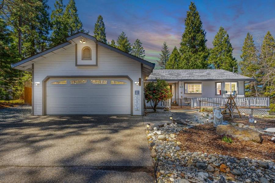 6039 Dolly Varden LN, Pollock Pines, CA 95726