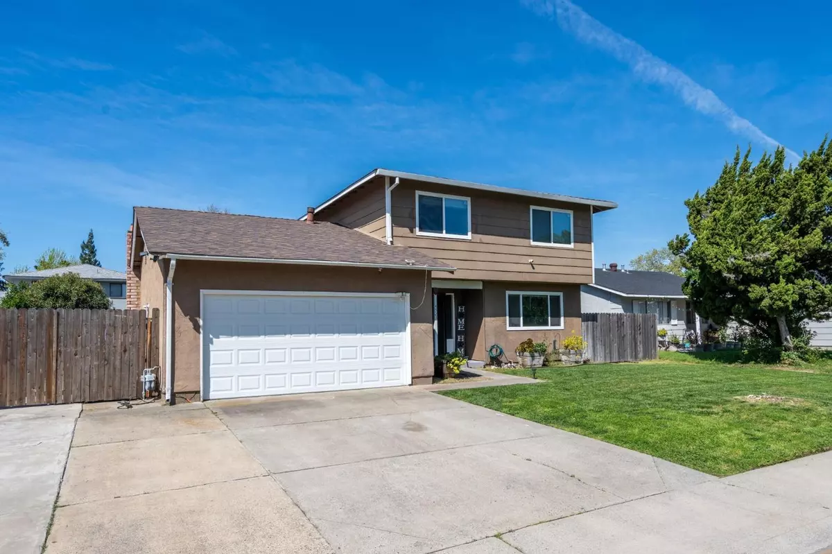 Sacramento, CA 95838,4523 Breckenridge WAY