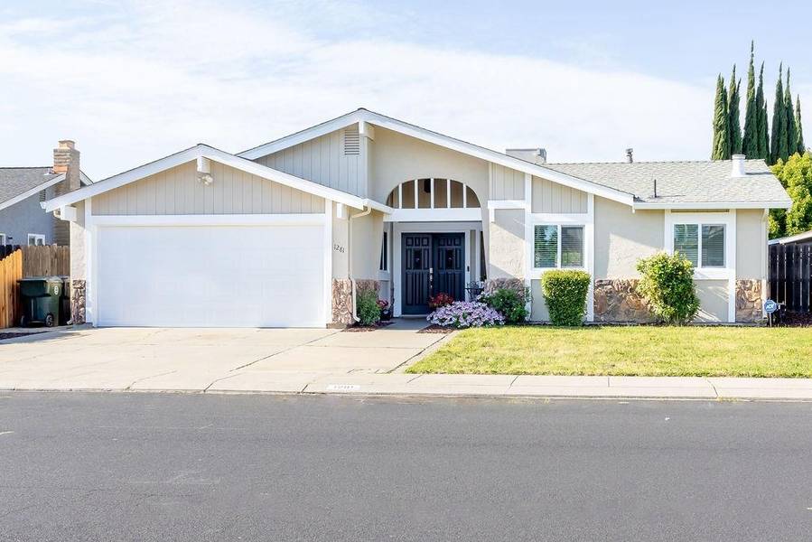 1281 Sand Castle WAY, Manteca, CA 95336