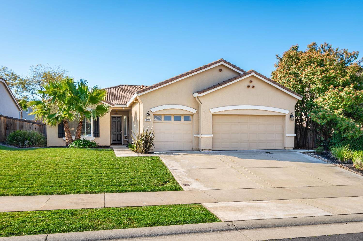 7689 Malta DR, Roseville, CA 95678