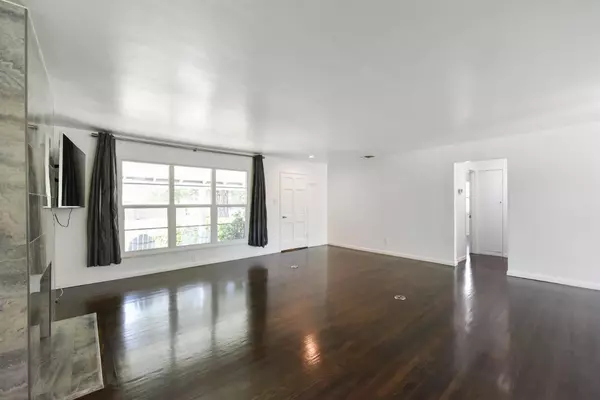 Sacramento, CA 95821,2670 Park Hills DR