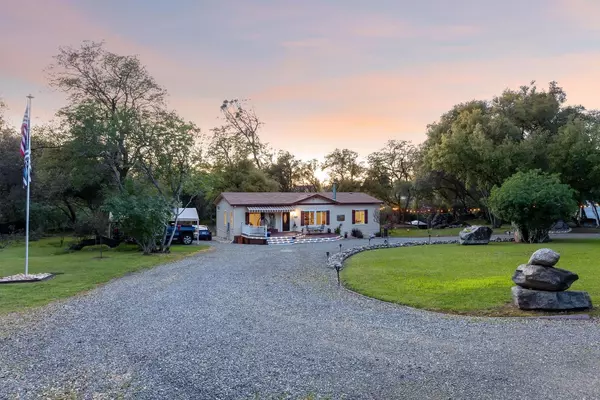 Penryn, CA 95663,3032 China Mine RD