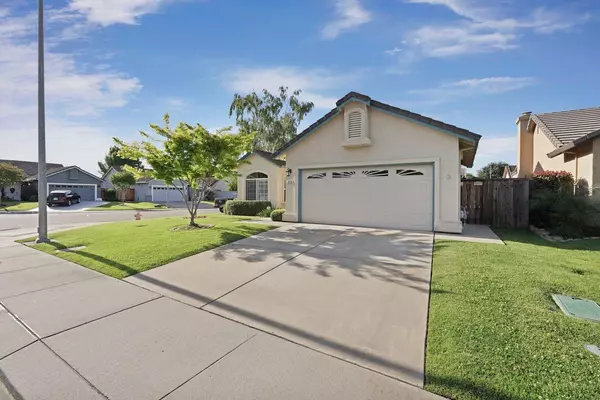 Lodi, CA 95242,944 Pearwood CIR