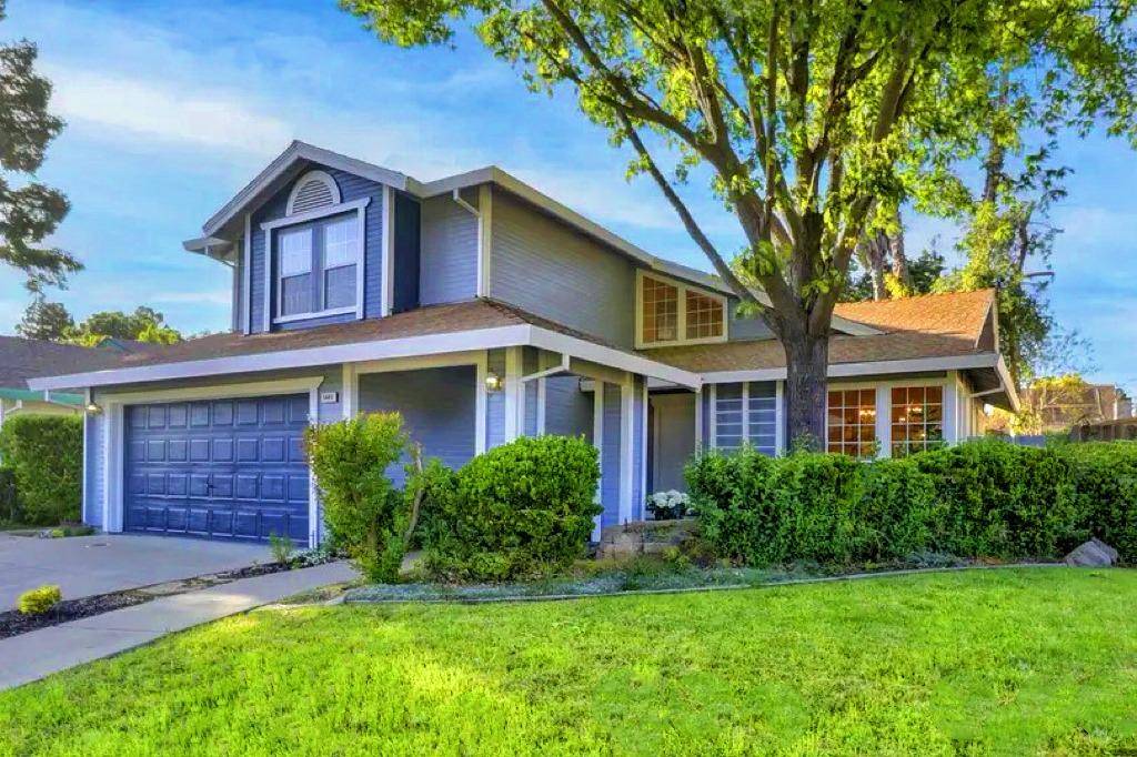 5601 Laguna Oaks DR, Elk Grove, CA 95758